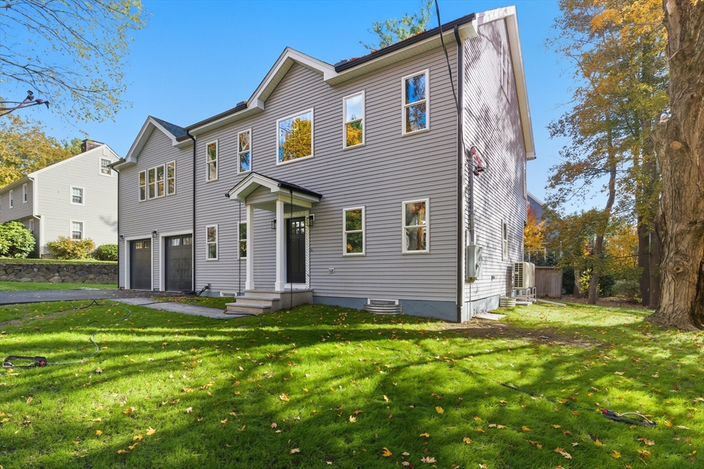 20 Pine Hill Road Lynnfield, MA 01940 - Photo 4 of 37 Gallery Image 4
