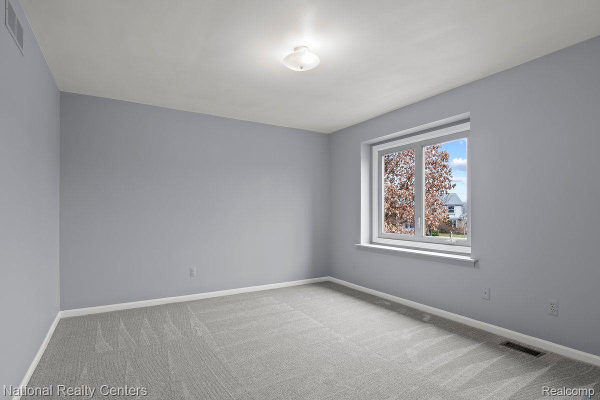 44489 Stone Road Novi, MI 48375 - Photo 10 of 19 Gallery Image 10