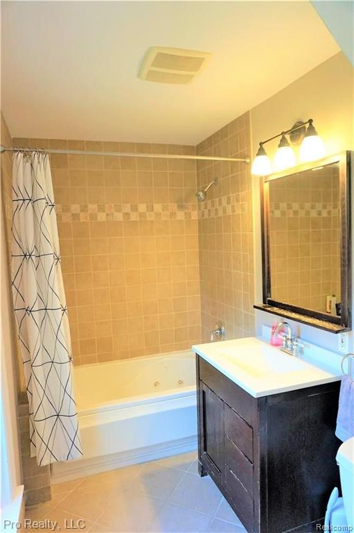 21045 Gill Road Farmington Hills, MI 48335 - Photo 12 of 19