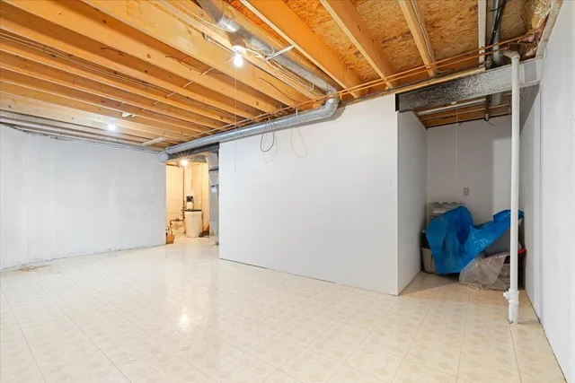 $349,900 | 777 Challenging Trail, South Lyon, MI 48178