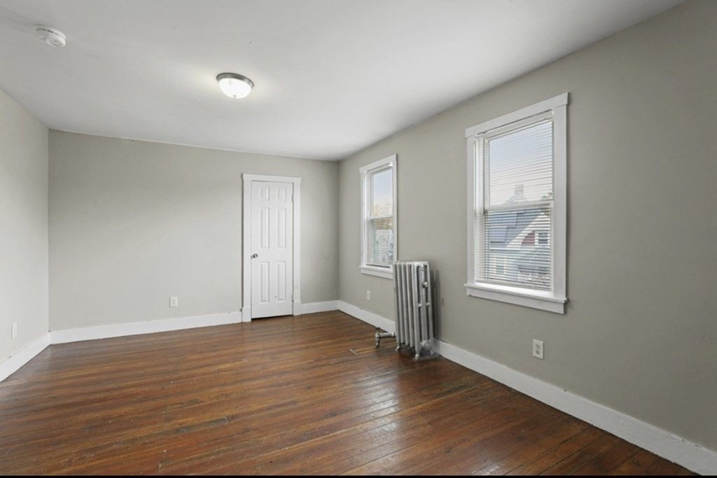 323 Bay Street Springfield, MA 01109 - Photo 12 of 28 Gallery Image 12