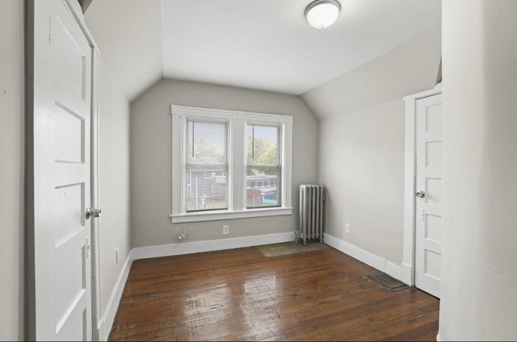 323 Bay Street Springfield, MA 01109 - Photo 14 of 28 Gallery Image 14
