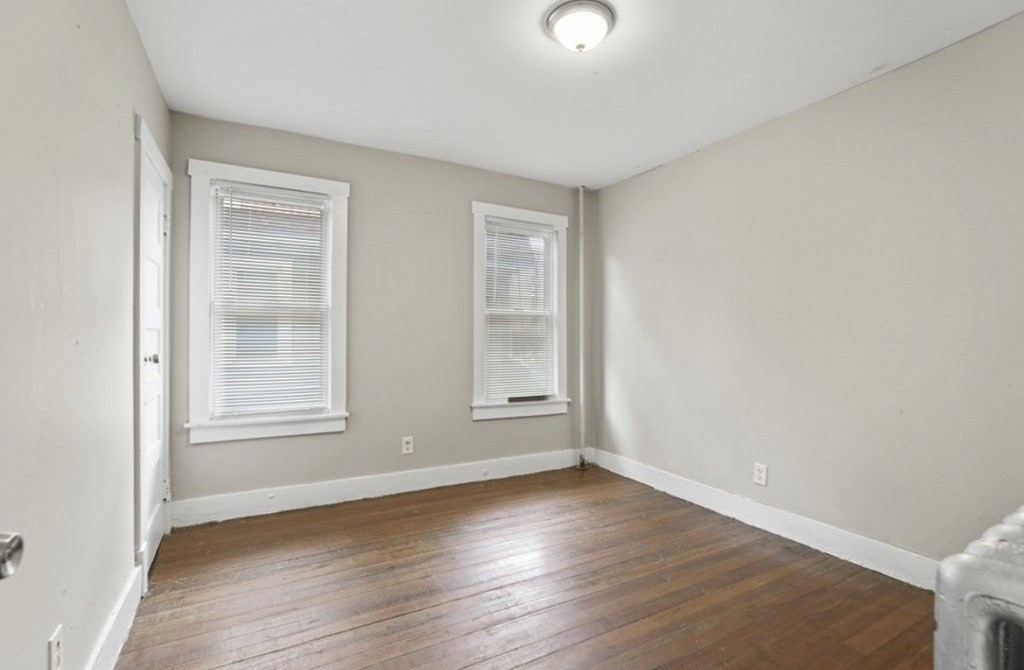 323 Bay Street Springfield, MA 01109 - Photo 17 of 28 Gallery Image 17