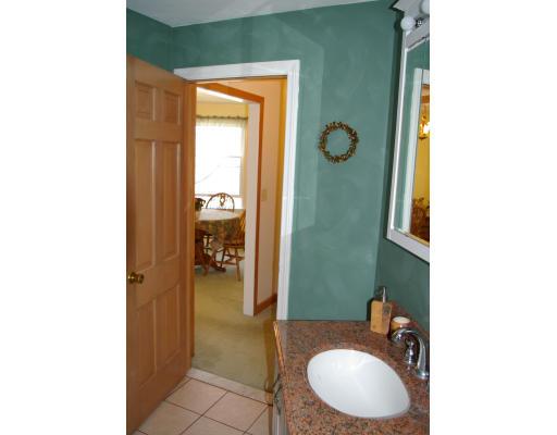 186 Whitewood Road Westwood, MA 02090 - Photo 20 of 23 Gallery Image 20