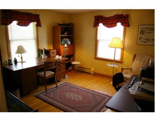 186 Whitewood Road Westwood, MA 02090 - Photo 10 of 23 Gallery Image 10