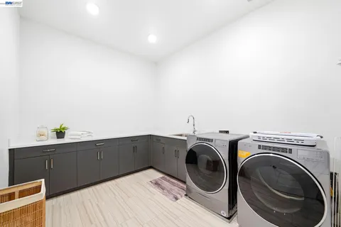 $1,949,000 | 45188 Tom Blalock Street, Unit 301, Fremont, CA 94539