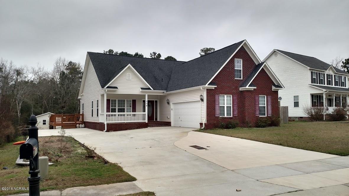 204 Brook Crossing Road Swansboro, NC 28584 - Photo 3 of 34 IMG_20160108_112246256_HDR