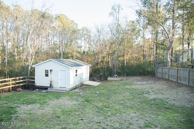 204 Brook Crossing Road Swansboro, NC 28584 - Photo 33 of 34 204 Brook Crossing-21