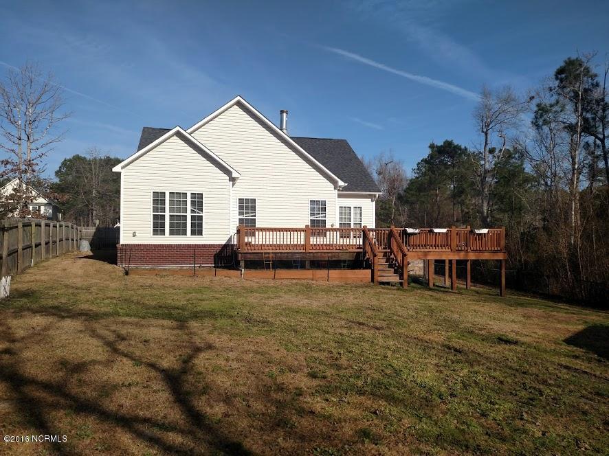 204 Brook Crossing Road Swansboro, NC 28584 - Photo 9 of 34 IMG_20160203_100516103