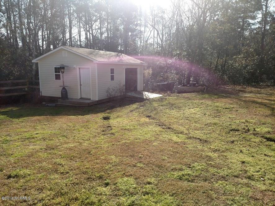 204 Brook Crossing Road Swansboro, NC 28584 - Photo 10 of 34 IMG_20160203_100538433