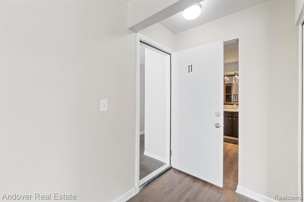 330 South Drake Road, Unit M08 Kalamazoo, MI 49009 - Photo 30 of 64