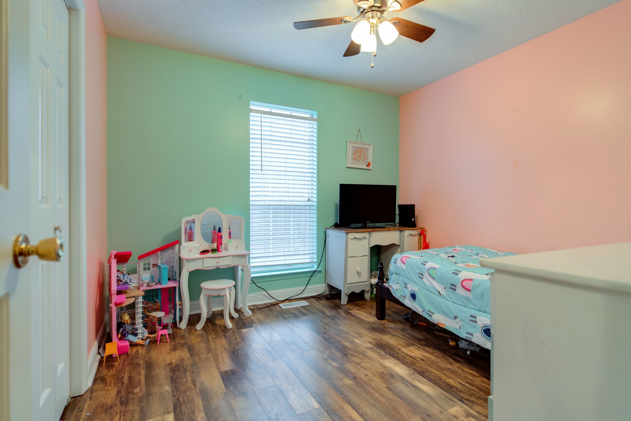 228 Nottingham Road Dickson, TN 37055 - Photo 17 of 30 Gallery Image 17