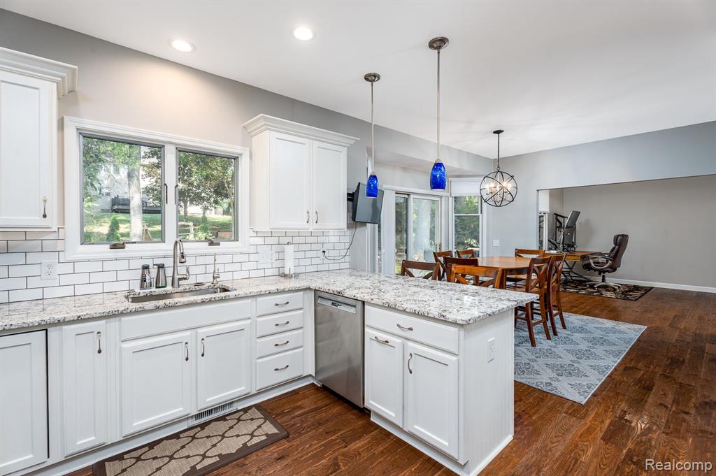 854 Northern Ridge Drive Brighton, MI 48116 - Photo 11 of 32 Gallery Image 11