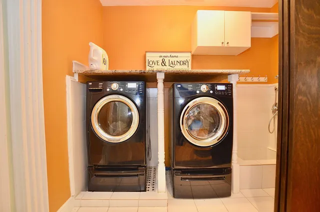 a view of livingroom with hardwood