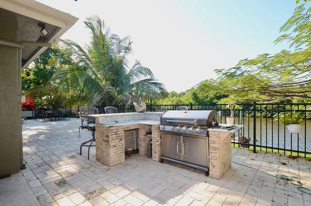 $1,225,000 | 283 Northeast Sagamore Terrace, Port St. Lucie, FL 34983