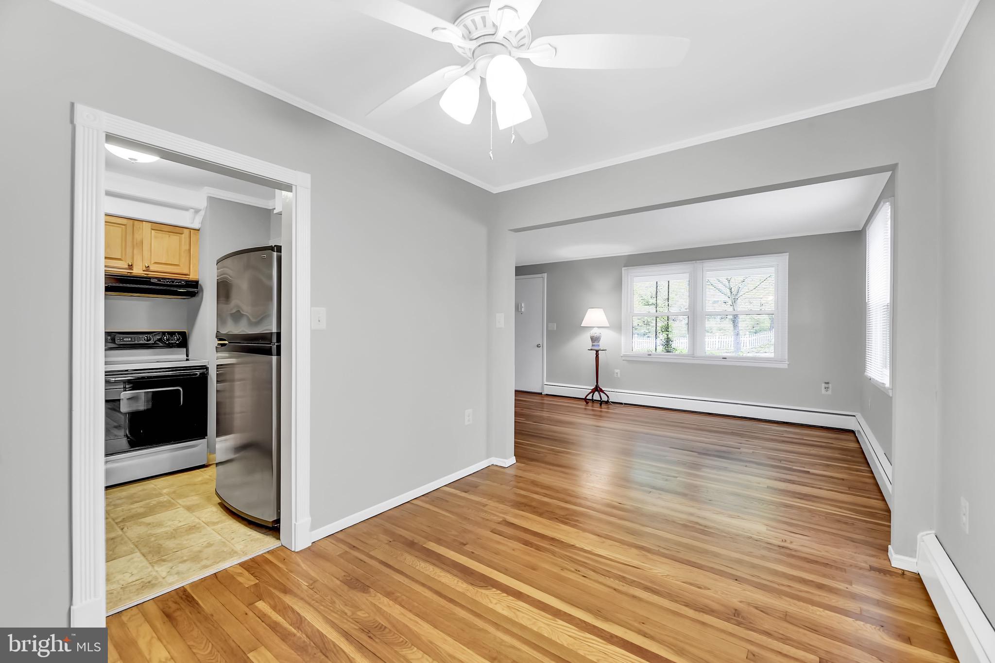900 Olmstead Road Baltimore, MD 21208 - Photo 29 of 46 Access to kitchen