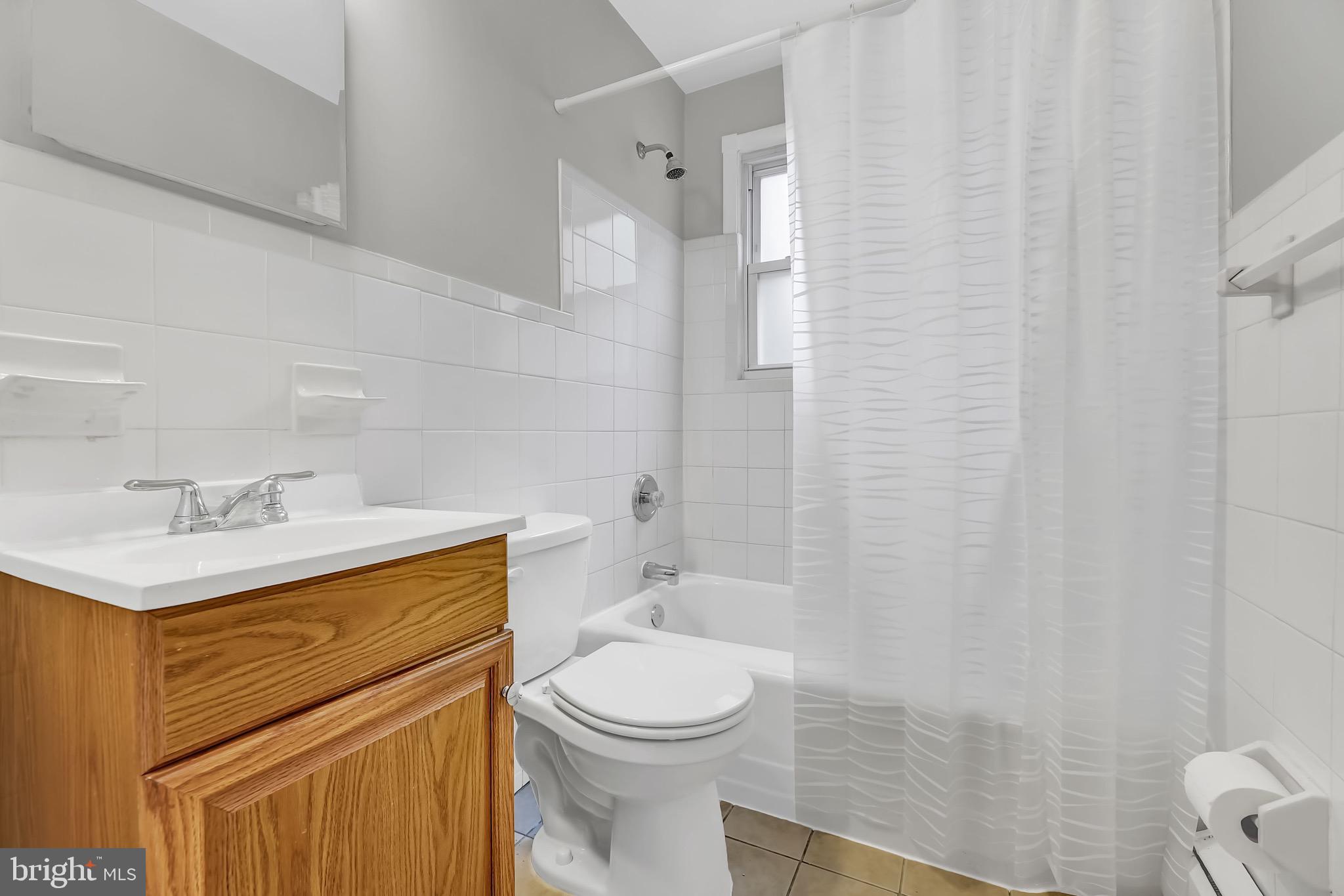 900 Olmstead Road Baltimore, MD 21208 - Photo 9 of 46 Two full bathrooms
