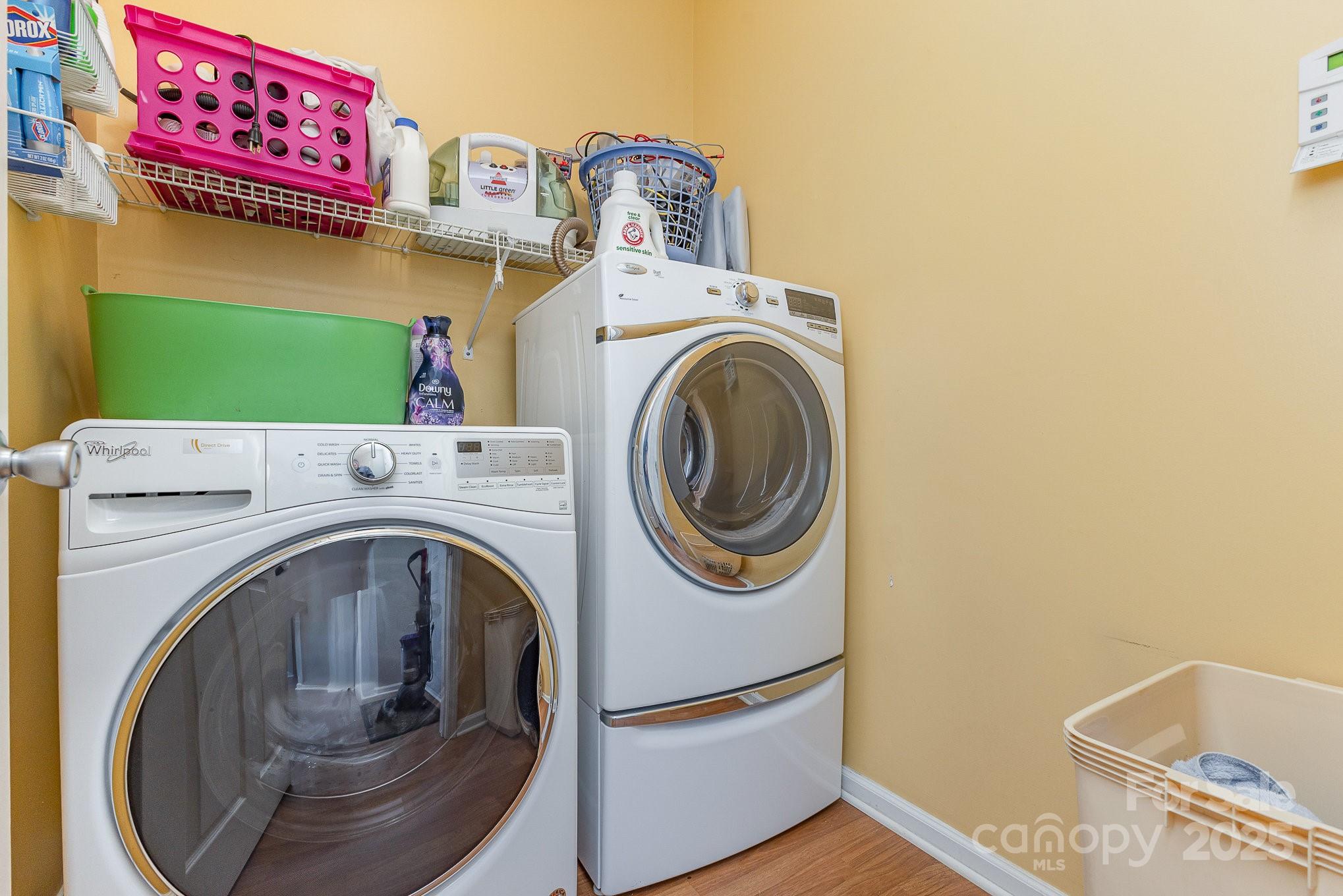 815 Clearbrook Road Matthews, NC 28105 - Photo 17 of 45 a utility room with dryer and washer