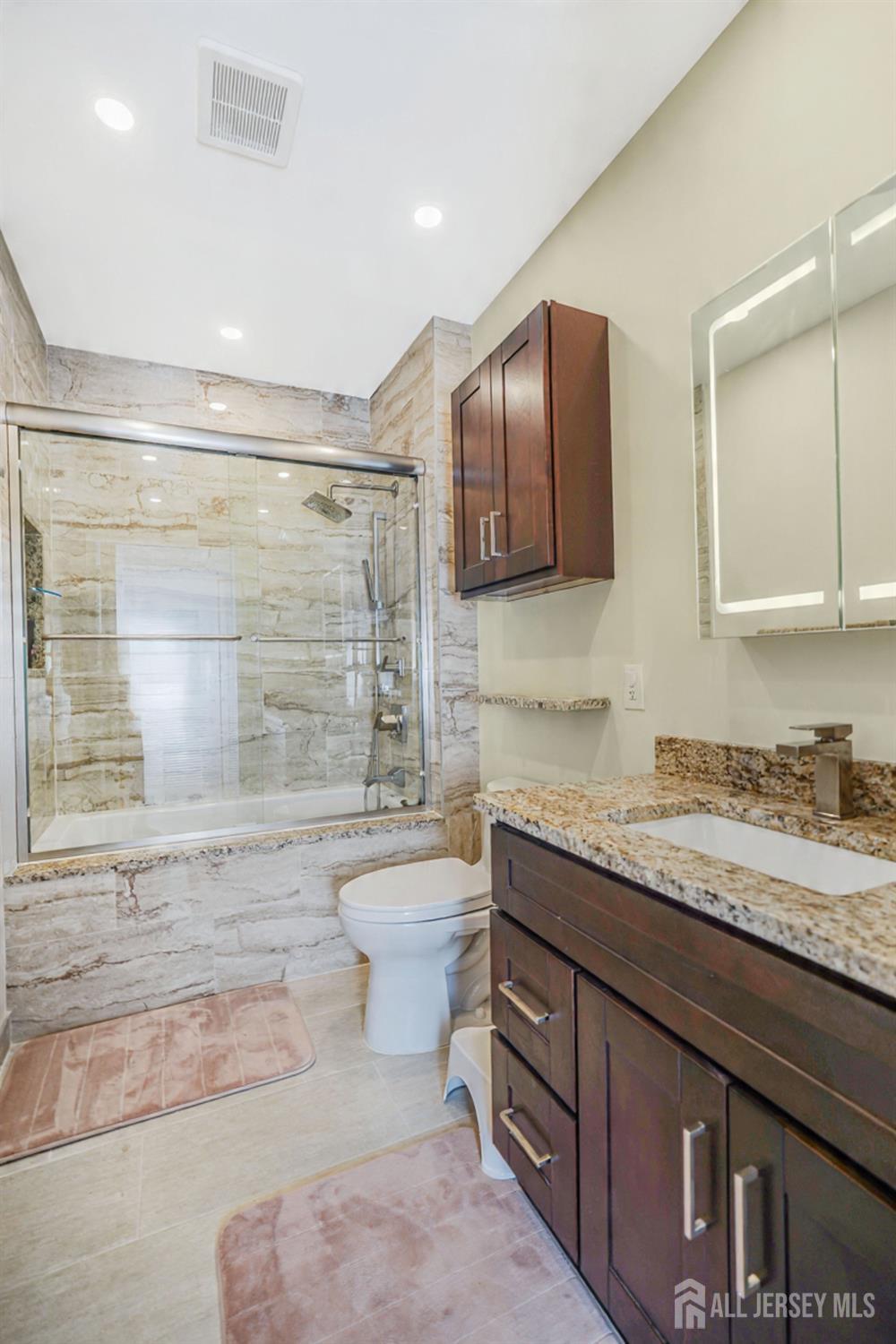 368 Rector Street Perth Amboy, NJ 08861 - Photo 16 of 29