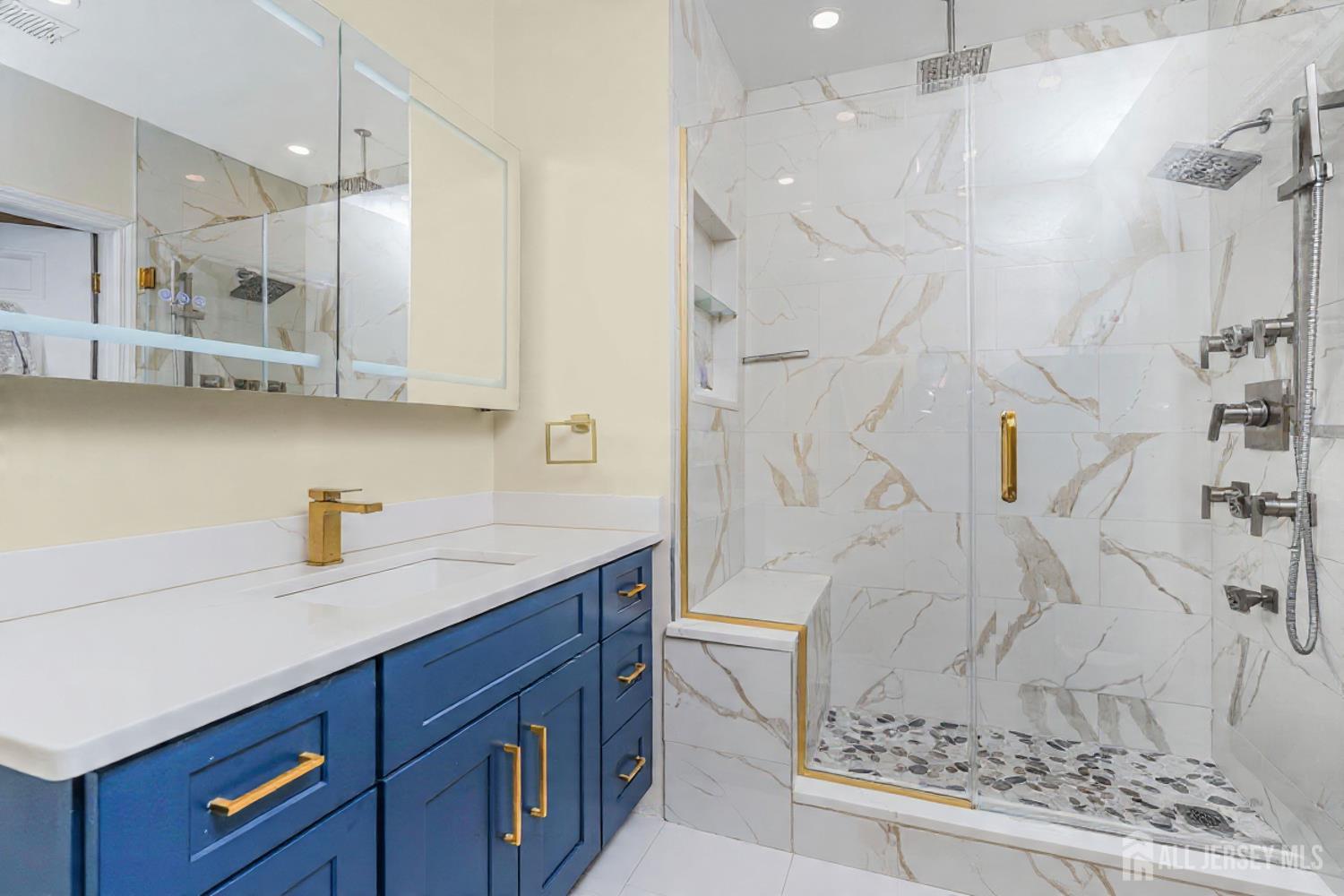 368 Rector Street Perth Amboy, NJ 08861 - Photo 22 of 29