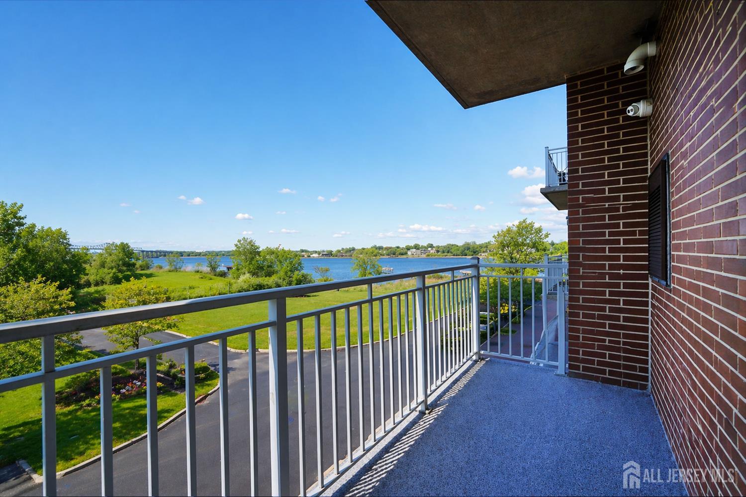 368 Rector Street Perth Amboy, NJ 08861 - Photo 23 of 29