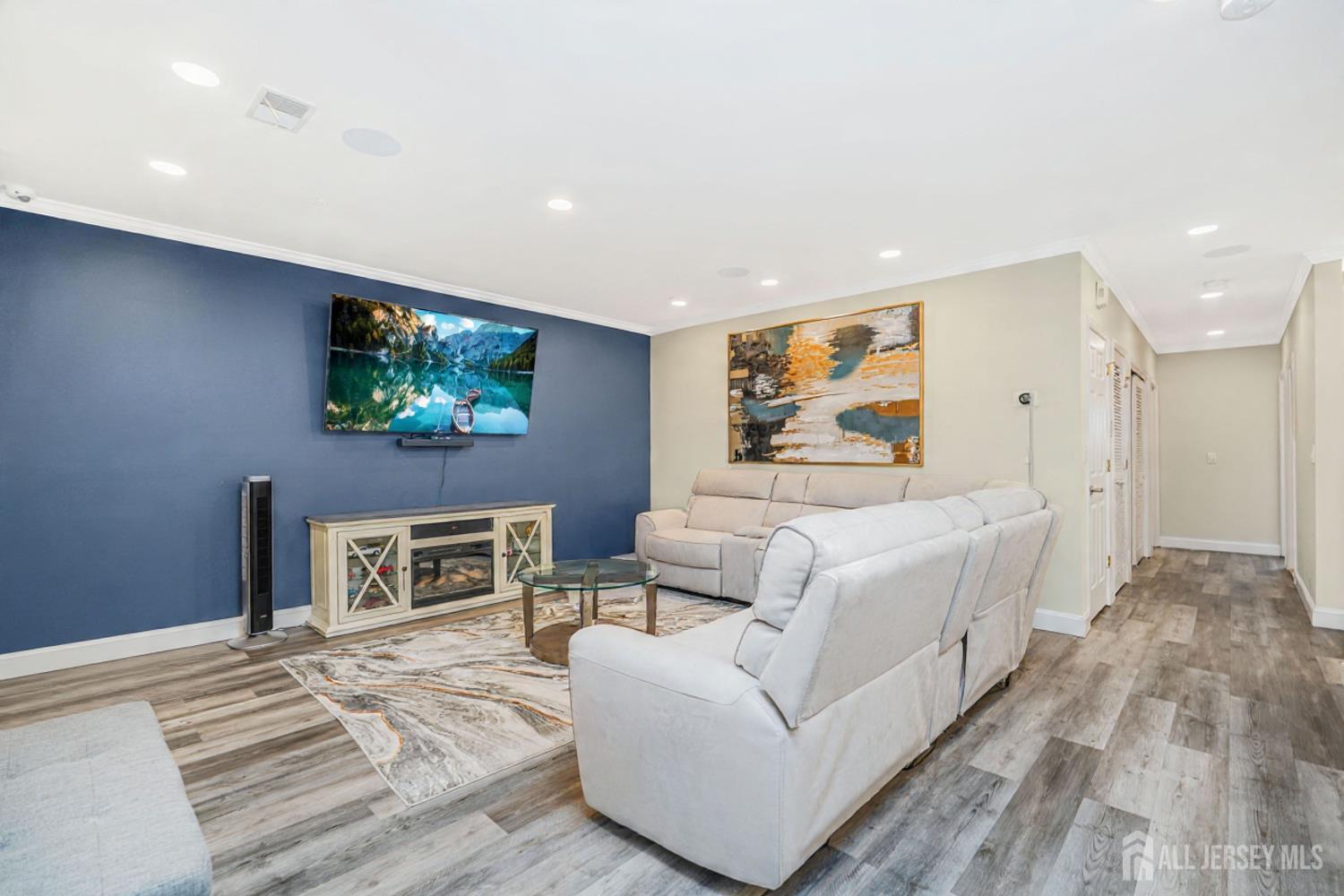 368 Rector Street Perth Amboy, NJ 08861 - Photo 6 of 29