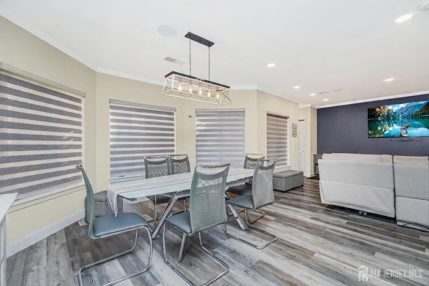 368 Rector Street Perth Amboy, NJ 08861 - Photo 9 of 29