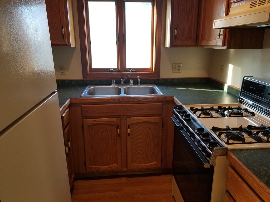 15 Hall Street Fall River, MA 02724 - Photo 8 of 14 Gallery Image 8