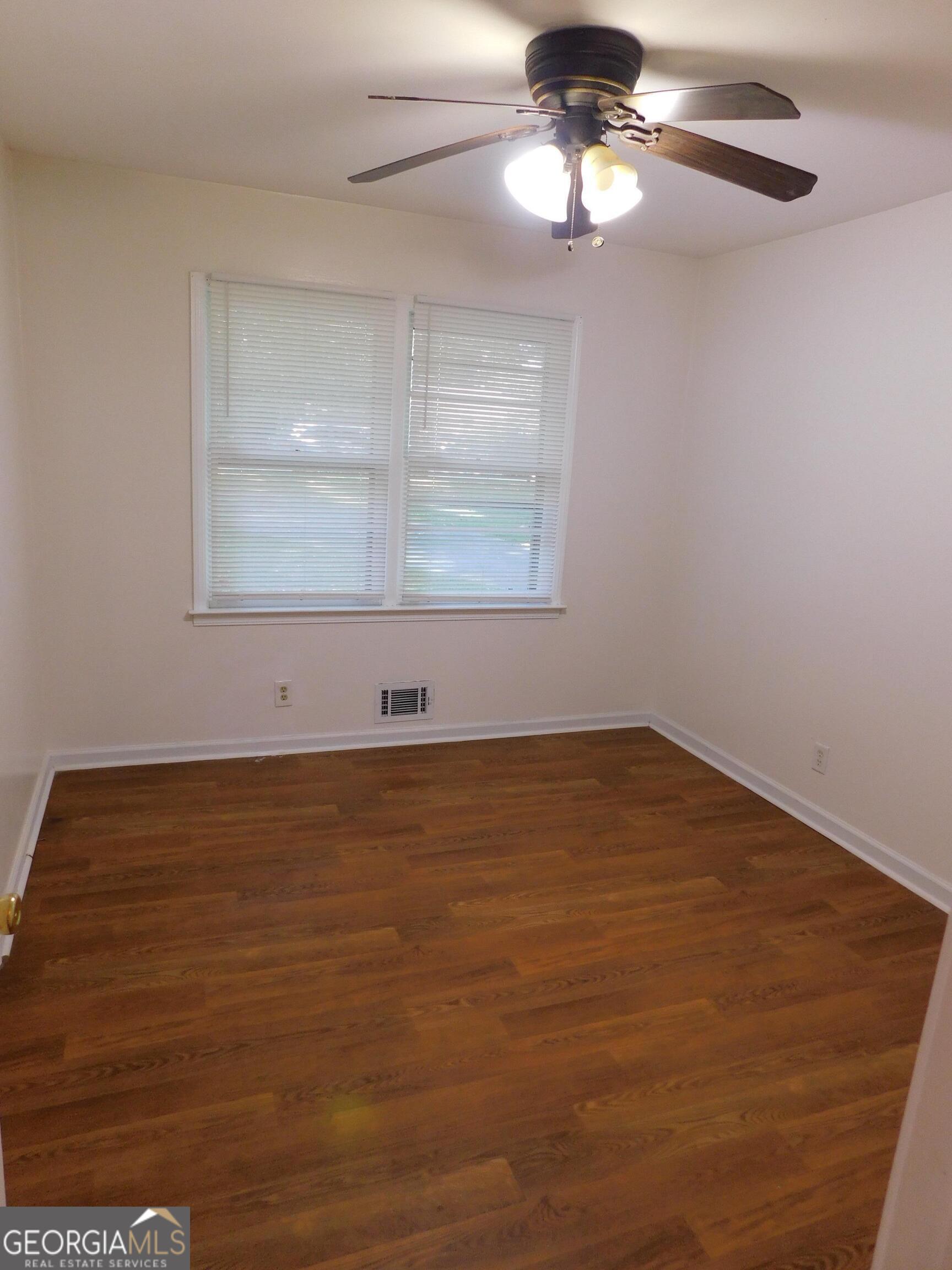 4618 Bartlett Road Forest Park, GA 30297 - Photo 6 of 8