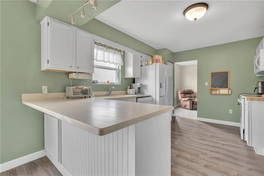 154 Cedar Ridge Drive Monaca, PA 15061 - Photo 7 of 36 Gallery Image 7