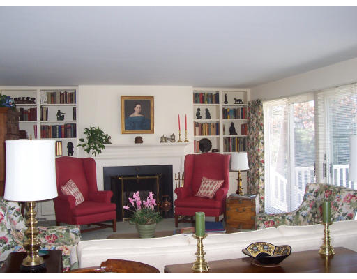 4 Lookout Farm Road Natick, MA 01760 - Photo 2 of 4 Gallery Image 2