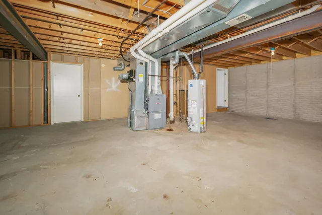 $399,900 | 3910 Aspen Hills Drive, Bettendorf, IA 52722