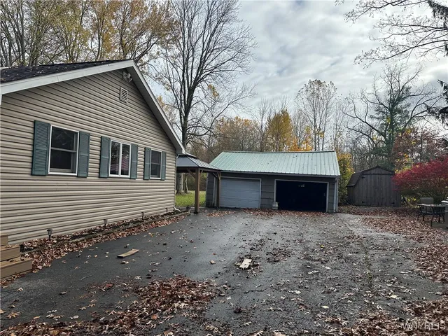 $186,000 | 9517 Snipery Road, Darien, NY 14036