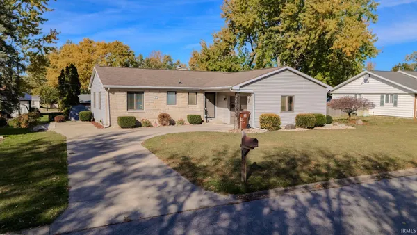 $229,900 | 860 Cambridge Drive, Wabash, IN 46992