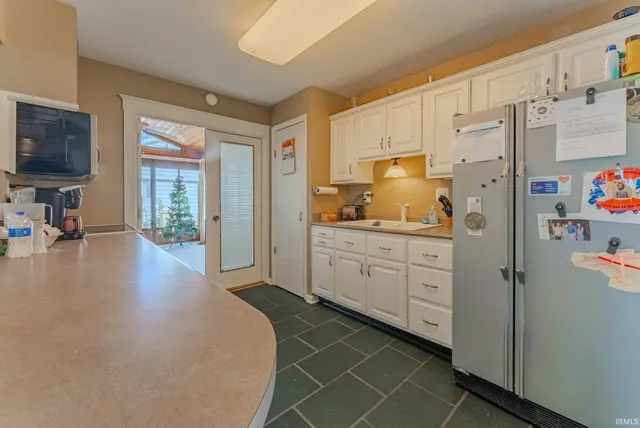 $235,000 | 860 Cambridge Drive, Wabash, IN 46992