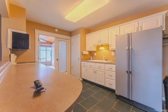 $229,900 | 860 Cambridge Drive, Wabash, IN 46992