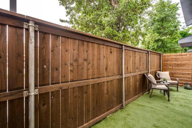 $3,400 | 4208 Live Oak Street, Unit 103, Dallas, TX 75204