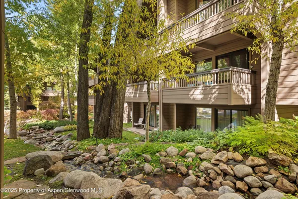 $2,950,000 | 610 South W End Street, Unit D206, Aspen, CO 81611
