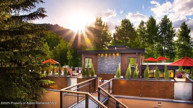 $3,550,000 | 610 South W End Street, Unit D206, Aspen, CO 81611