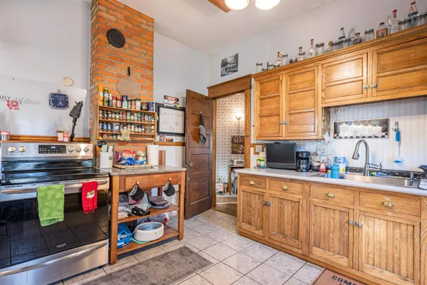 $239,900 | 712 East Main Street, Reedsburg, WI 53959