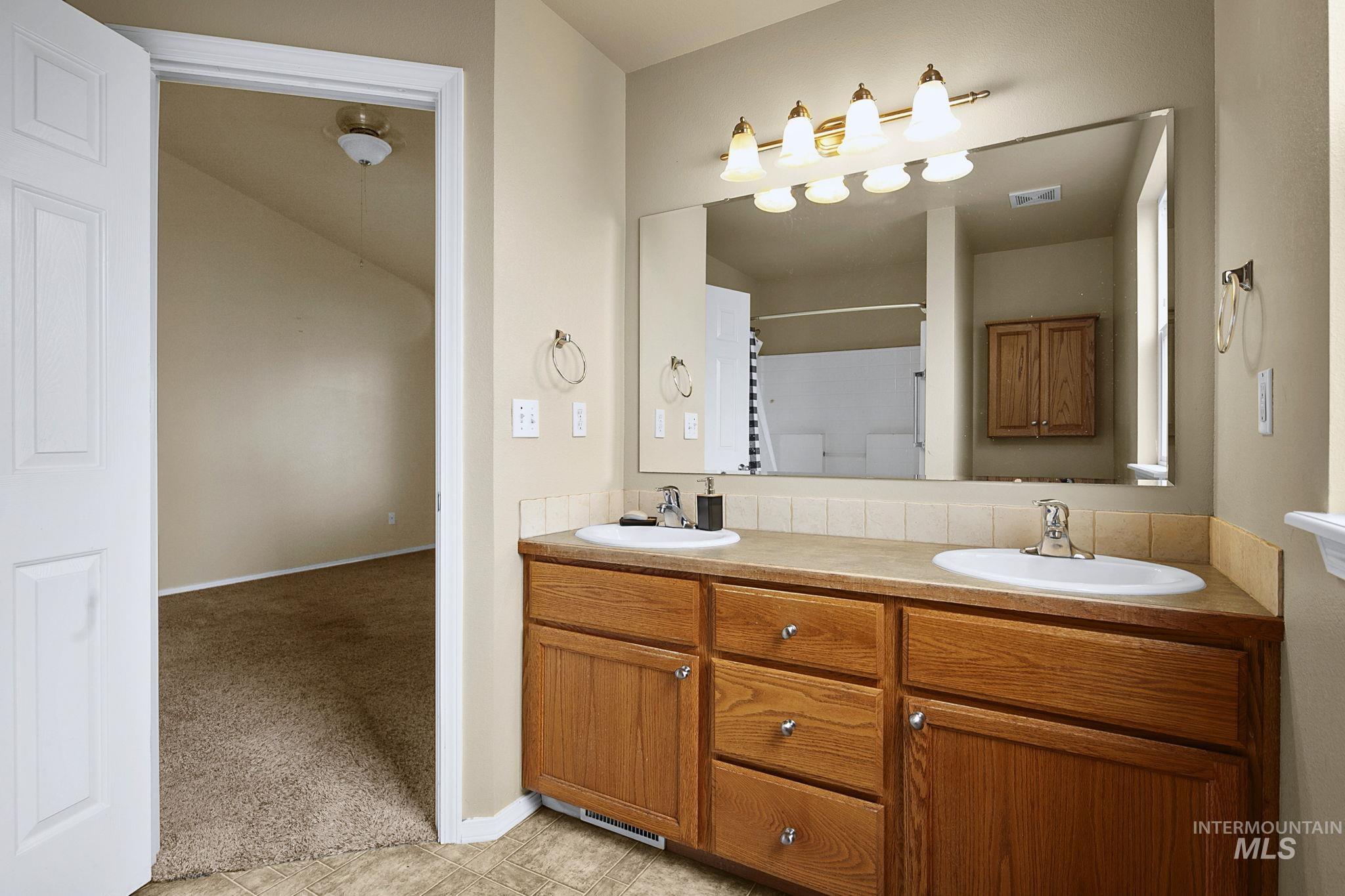 899 Blue Grass Way Middleton, ID 83644 - Photo 22 of 38