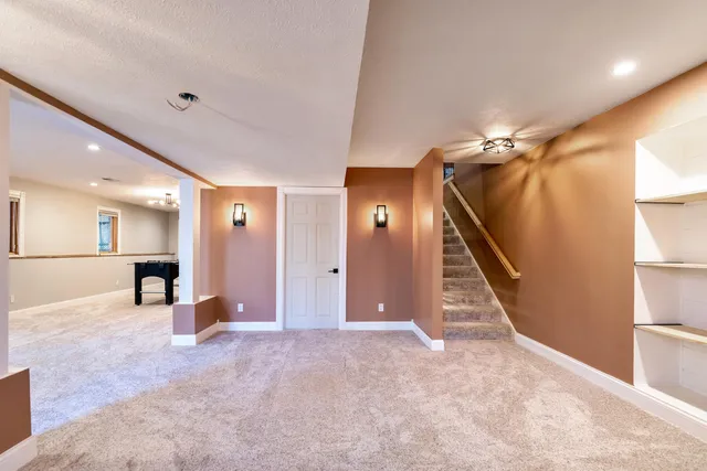 $599,900 | 9248 Lake Gerald Drive, Sparta, MI 49345