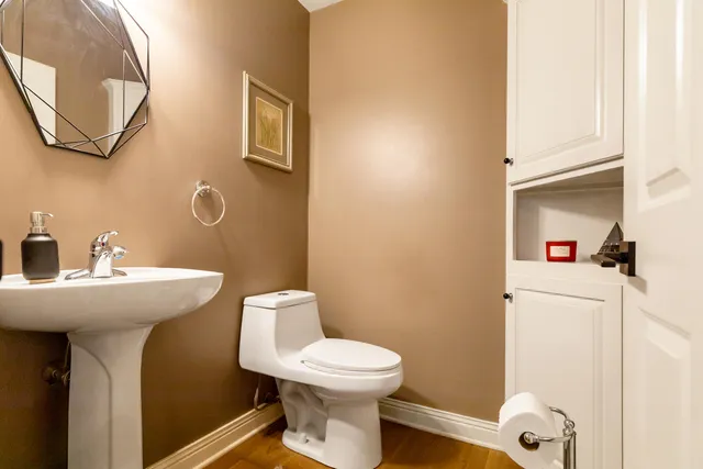 $599,900 | 9248 Lake Gerald Drive, Sparta, MI 49345