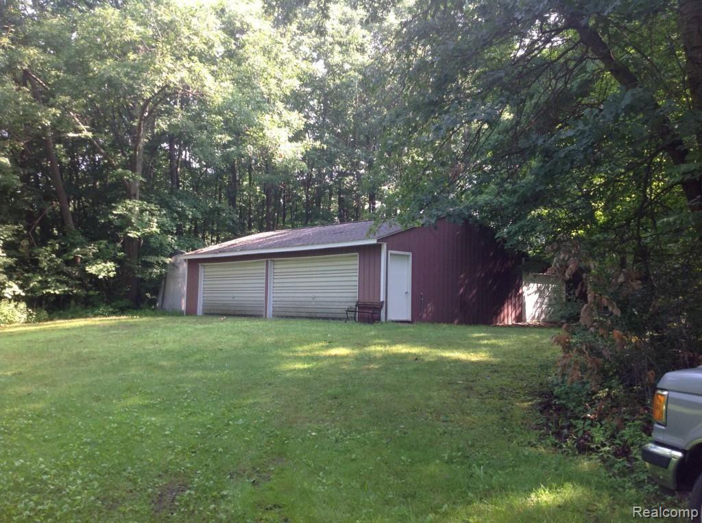 3219 Marathon Road Columbiaville, MI 48421 - Photo 7 of 39 6.JPG