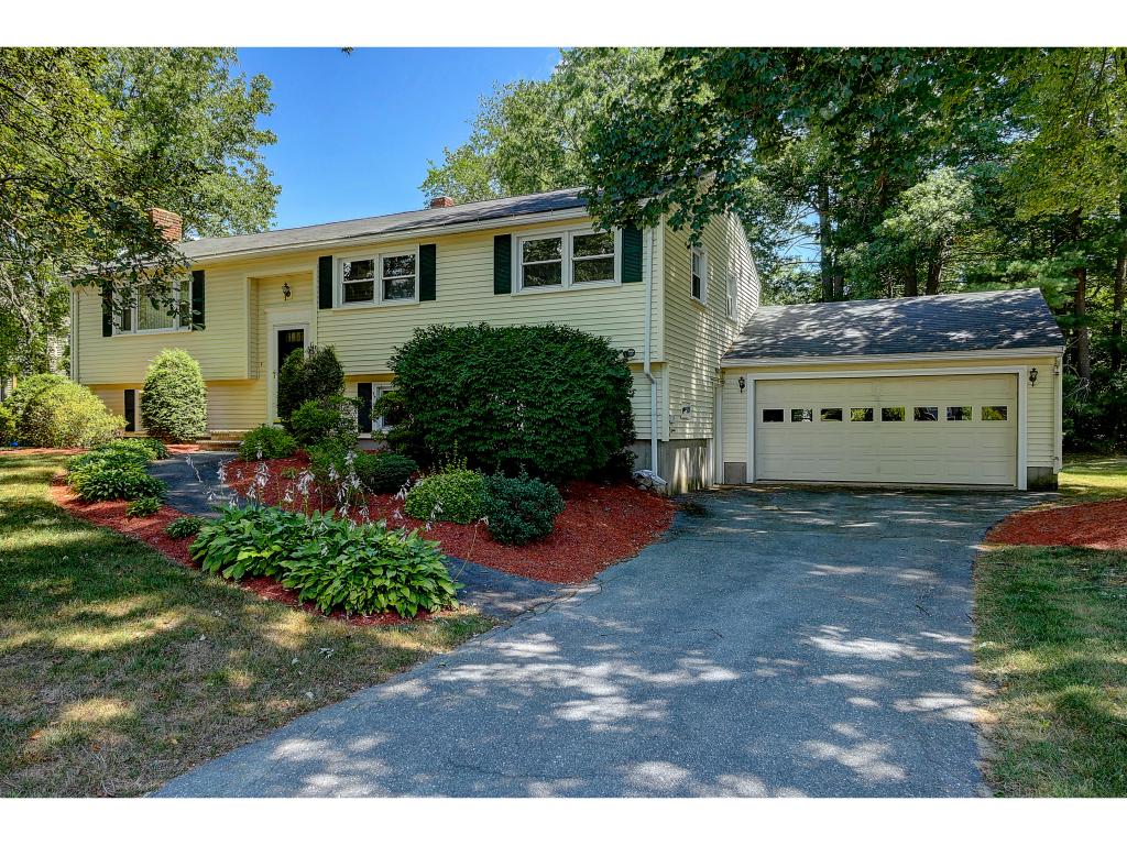 12 Clydesdale Road Salem, NH 03079 - Photo 1 of 31 Gallery Image 1