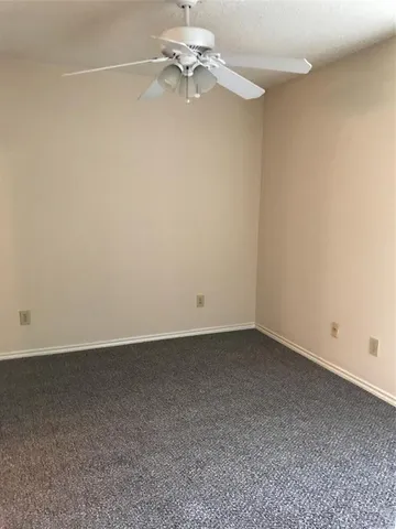 $700 | 9807 Walnut Street, Unit 303, Dallas, TX 75243