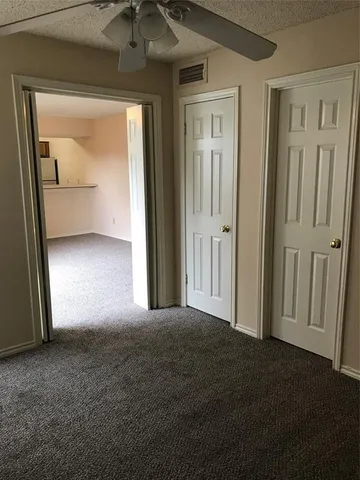 $700 | 9807 Walnut Street, Unit 303, Dallas, TX 75243