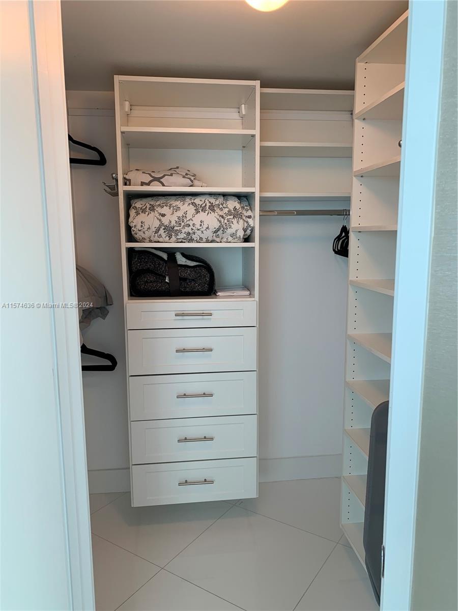 250 Sunny Isles Boulevard, Unit 3803 Sunny Isles Beach, FL 33160 - Photo 10 of 28