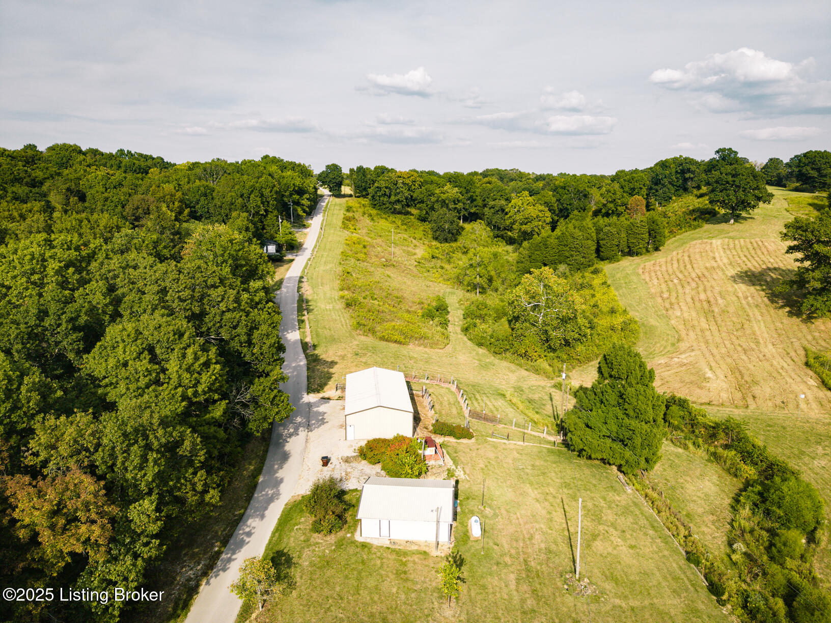 835 Catwalk Road Bagdad, KY 40003 - Photo 43 of 51 DJI_20250916170311_0342_D