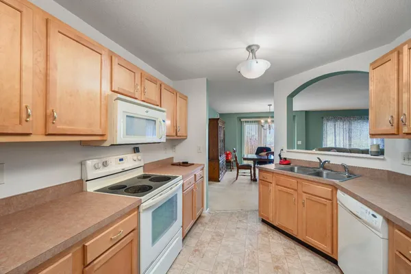 $219,900 | 301 Riverscape Court, Lawrenceburg, IN 47025